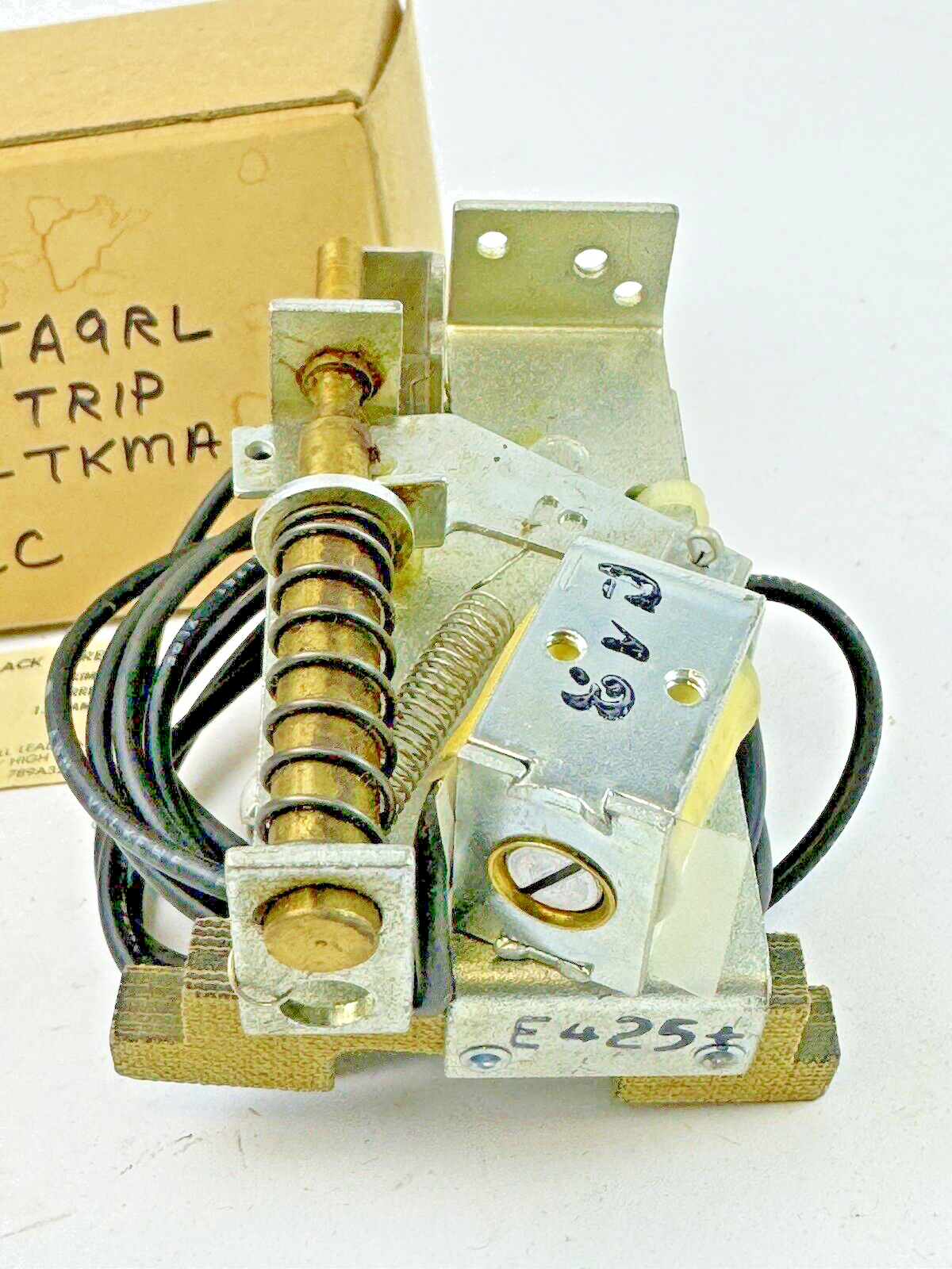 GE - TKMASTA9RL - SHUNT TRIP - 48 VDC - TKMA - NEW