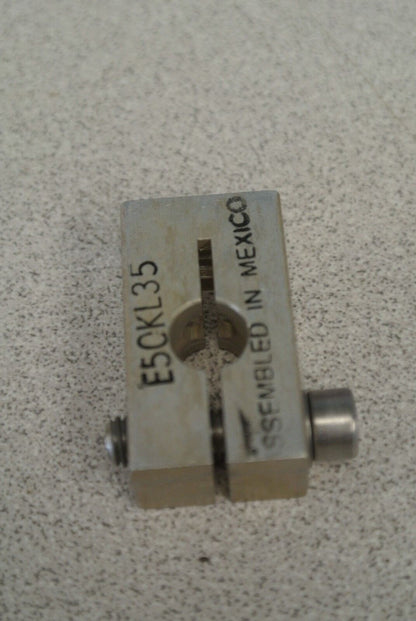 CUTLER-HAMMER E50KL35 LIMIT SWITCH LEVER CLAMP for .188 ROD / NEW SURPLUS