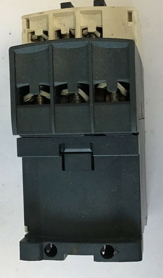 SCHNEIDER LC1D32 BL CONTACTOR 24VDC