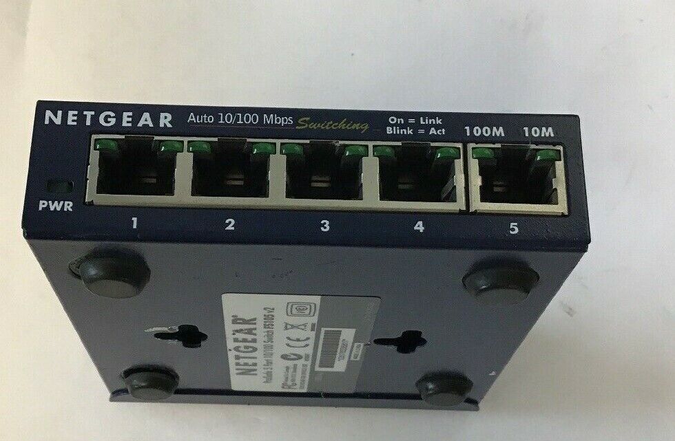 NETGEAR ProSafe FS105 5-Port FAST ETHERNET SWITCH 10/100Mbps 7.5VDC 1A (LOTOF4)