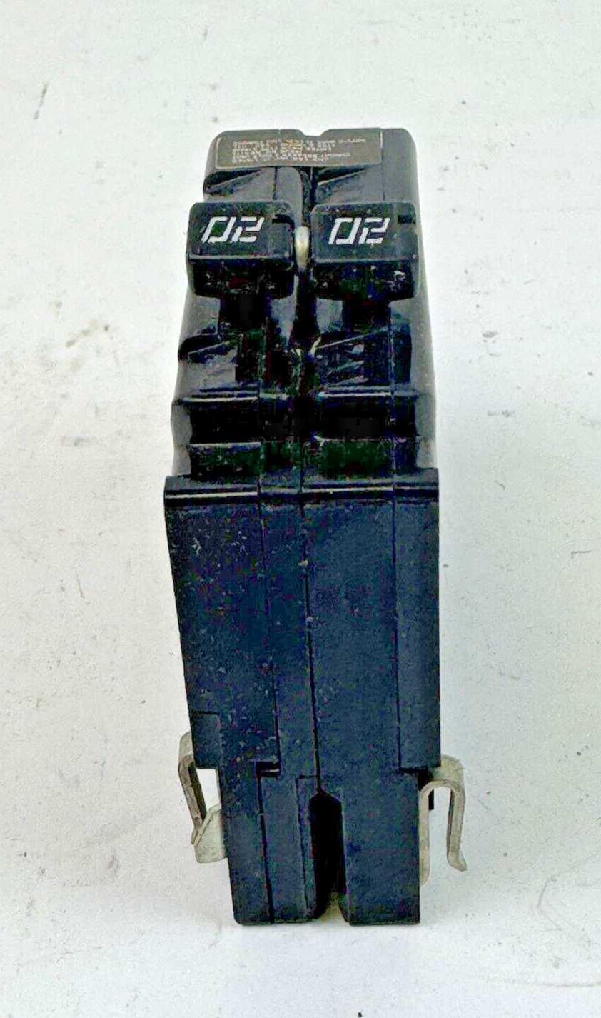 CHALLENGER *BOX OF 7* - A220K - COM. TRIP CIRCUIT BREAKERS -2 POLE/20 A/240 VAC