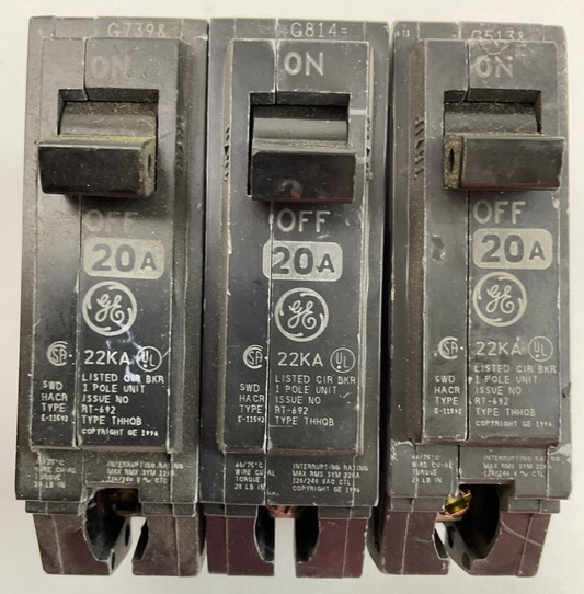 GE THHQB1120 CIRCUIT BREAKER 1POLE 20AMP 120/240VAC 22KA (LOT OF 3)