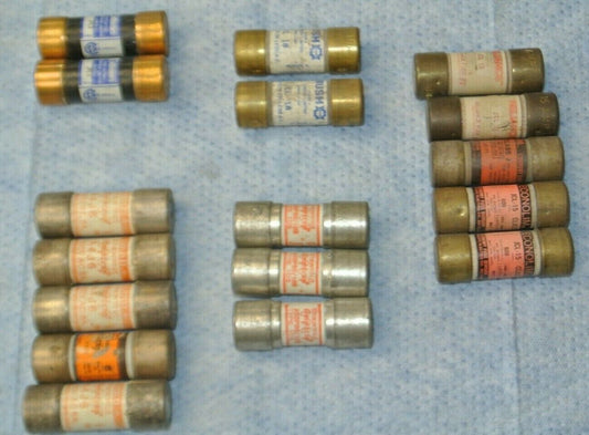 MIXED LOT of 17 CLASS J. FUSES / A4J6, A50P60/100, JCL10, JCL15, JFL5