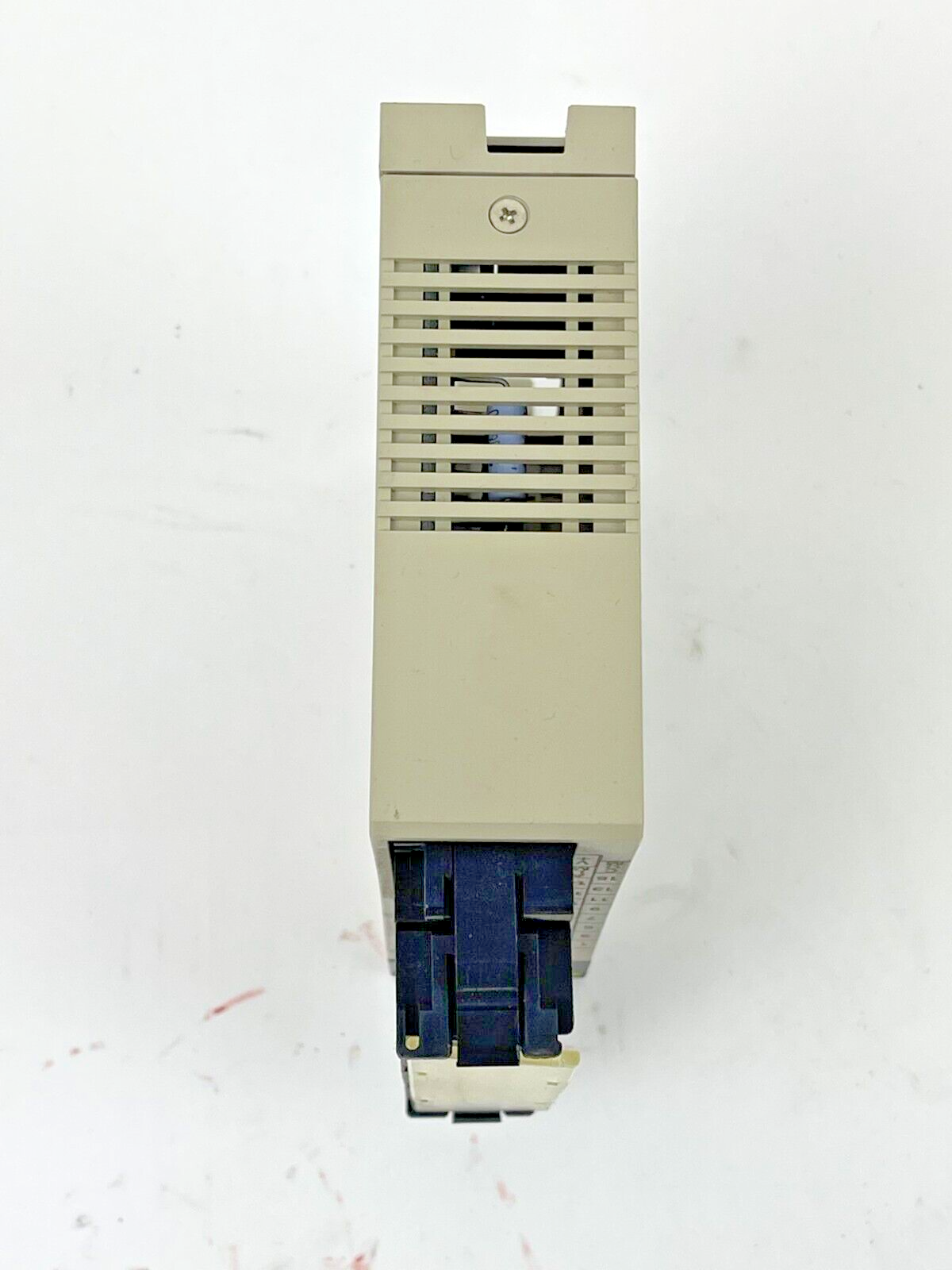 OMRON C200H-OD21A OUTPUT UNIT / OUTPUT MODULE 24VDC, 1.0A/POINT, 4.0A/UNIT