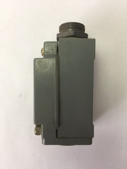 CUTLER HAMMER E50SA SWITCH BODY 600VAC PILOT DUTY NEMA A600 SER A2 E50RAP5