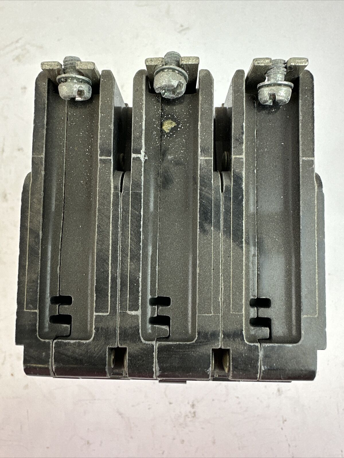 SQUARE D EGB34020 CIRCUIT BREAKER 20A 240VAC 480Y/277VAC 3POLE