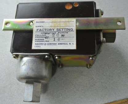 SQUARE D 9016 BSG-1 VACUUM SWITCH - OPEN - 20", CLOSE 14" - NEW SURPLUS
