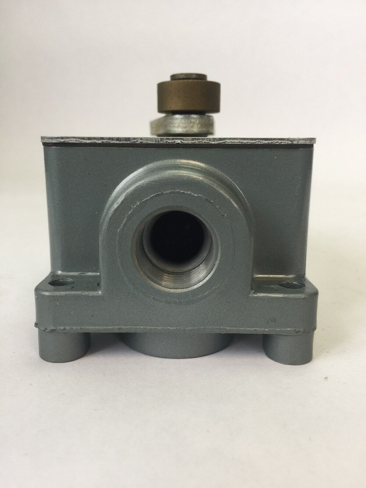 ALLEN BRADLEY 801-ASC29 LIMIT SWITCH ROLLER LEVER  600V AC/DC NO-NC CONTACT