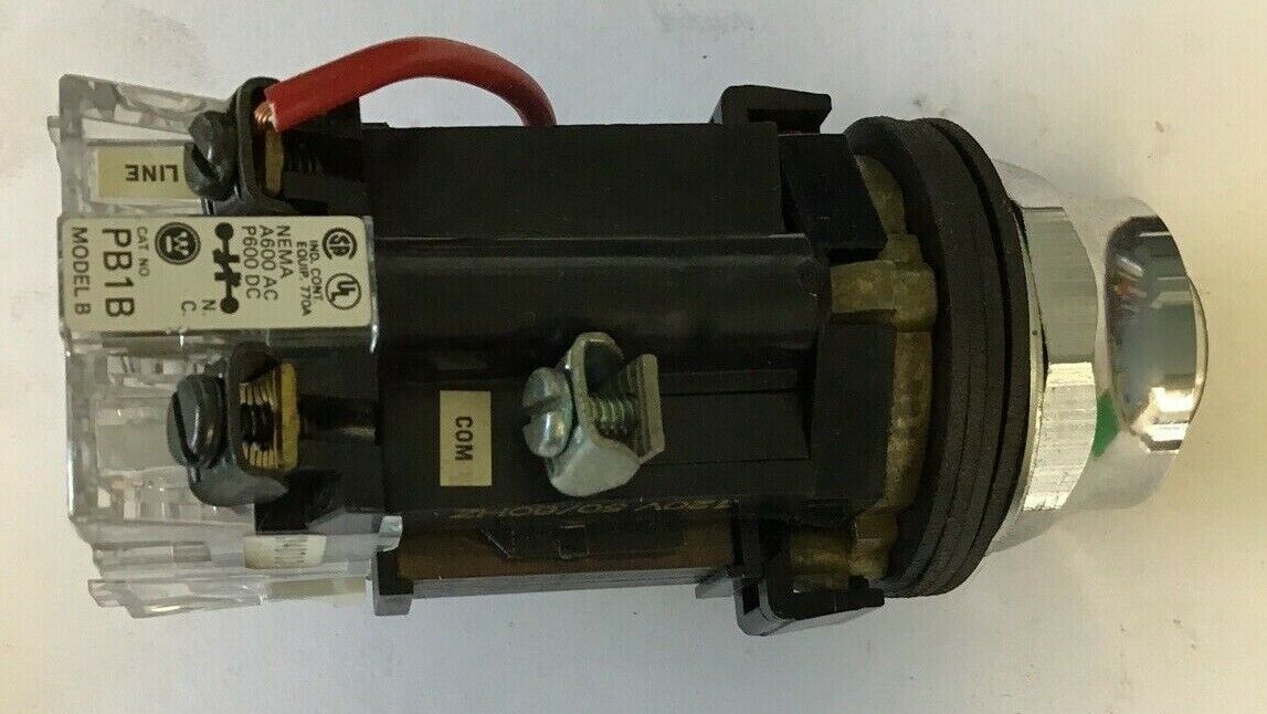 WESTINGHOUSE PB1T1P PUSHBUTTON 120V 50/60HZ MODEL B GREEN LENS