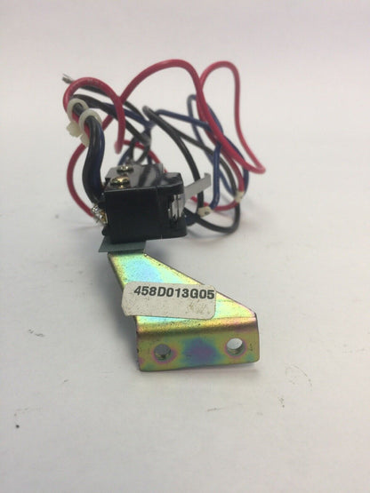 WESTINGHOUSE/CUTLER HAMMER 458D013G05 1A-1B AUX SWITCH RH MTG FOR MA BREAKER