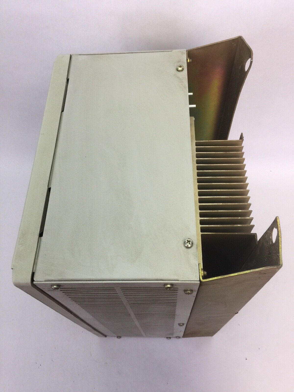 ALLEN BRADLEY 1336-B007-EAD-L3 CONSTANT TORQUE AC DRIVE 380/415/460V OUTPUT 13A