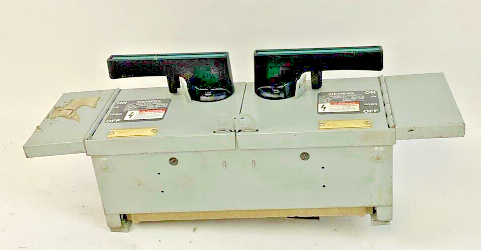 SIEMENS V7B3211R VACU-BREAK SWITCH 30A PH3 240V 3POLE FUSIBLE