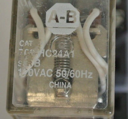ALLEN-BRADLEY 700HC24A1 RELAY 120VAC, 5A, 1/6HP + 700-HN128 BASE