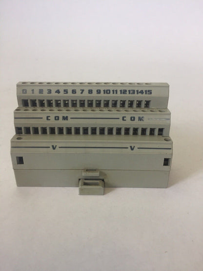 ALLEN BRADLEY 1794-TB2 I/O TERMINAL BLOCK SER A REV B01 F/W REV BLANK 5VDC