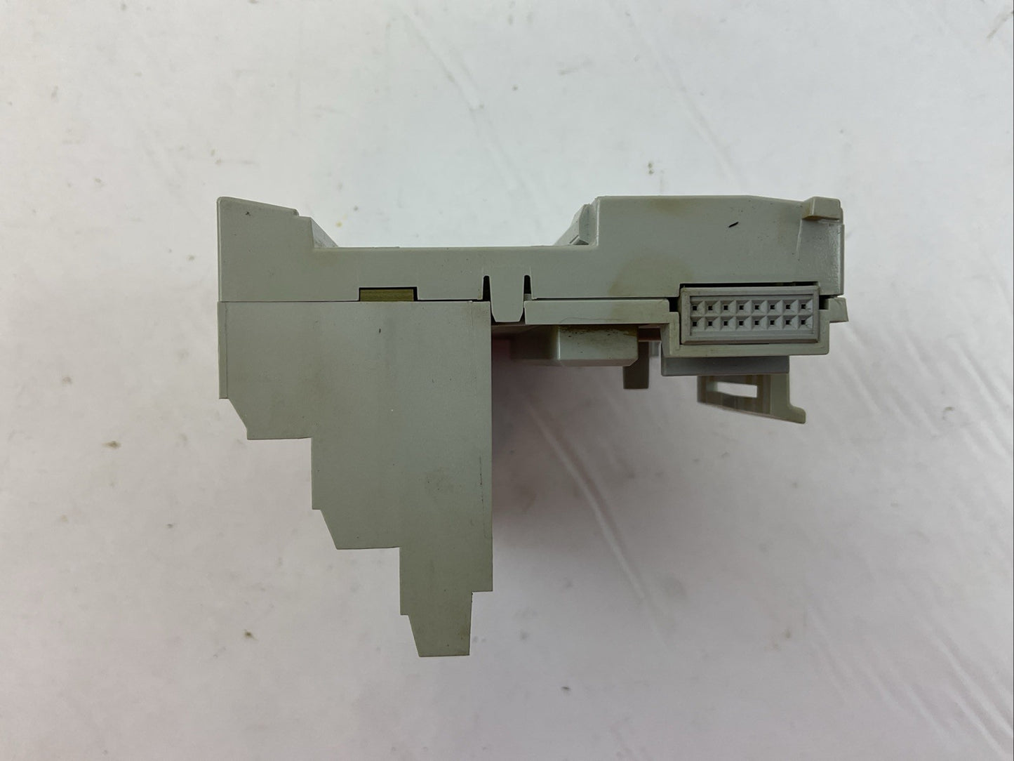ALLEN BRADLEY 1794-TB32  SER A REV A01 F/W REV NO F/W TERMINAL BASE