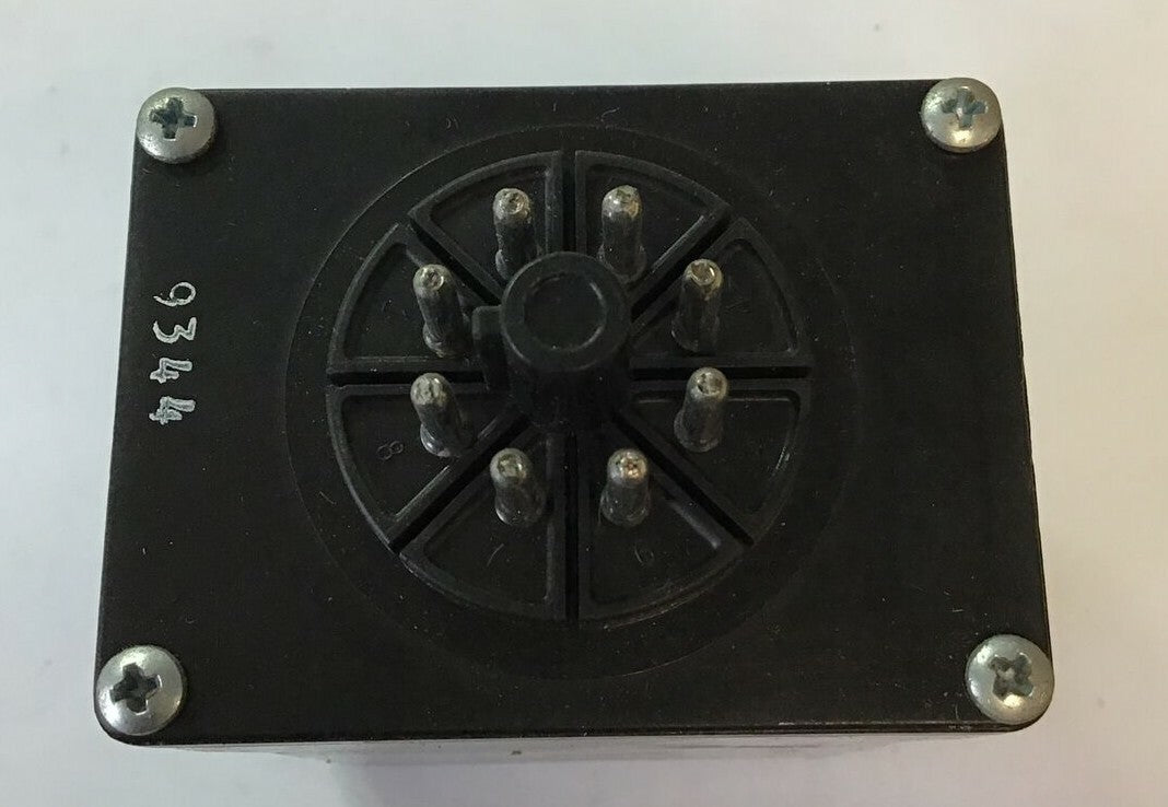 MACROMATIC SS-50222-F10M TIME DELAY RELAY FIXED 10MIN 120VAC/DC 10A ***LOTOF2***