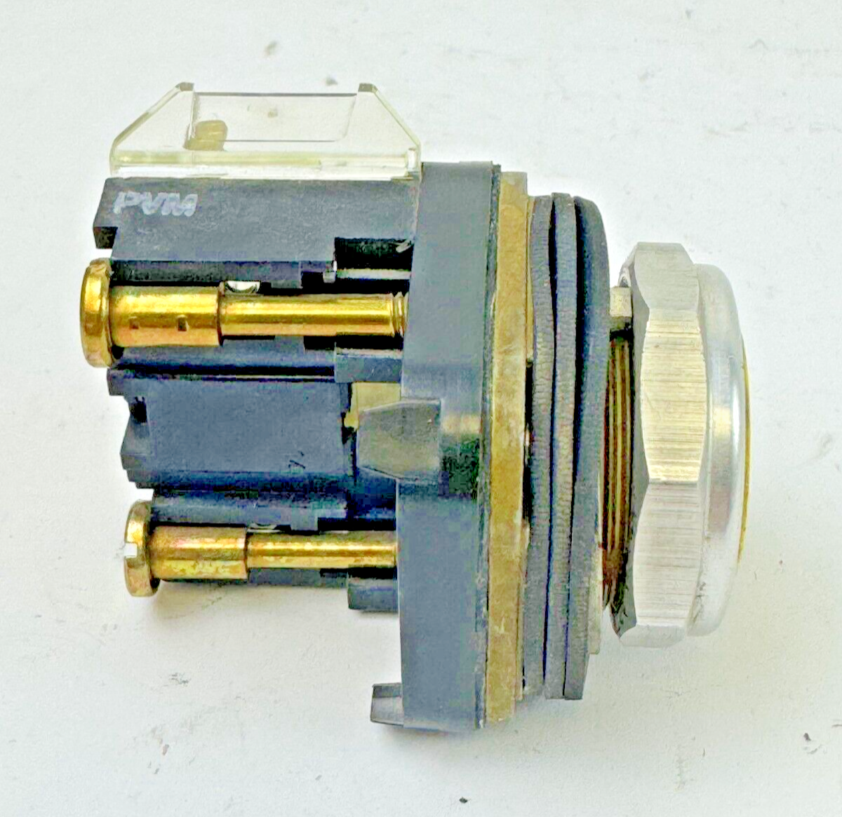 ALLEN-BRADLEY - 800T-A SER. T TYPE 4, 13 - YELLOW PUSH BUTTON W/ 800T-XD1 SER. D