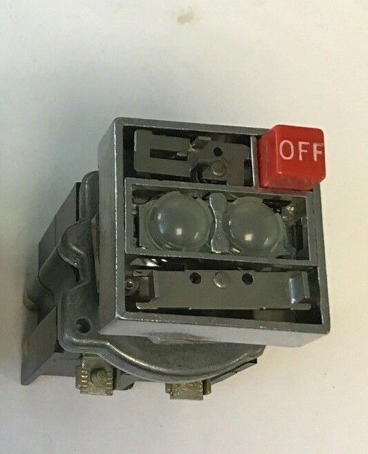 CUTLER-HAMMER E30JG COMPACT PUSHBUTTON W/INDICATOR LIGHT 120V 60/50HZ