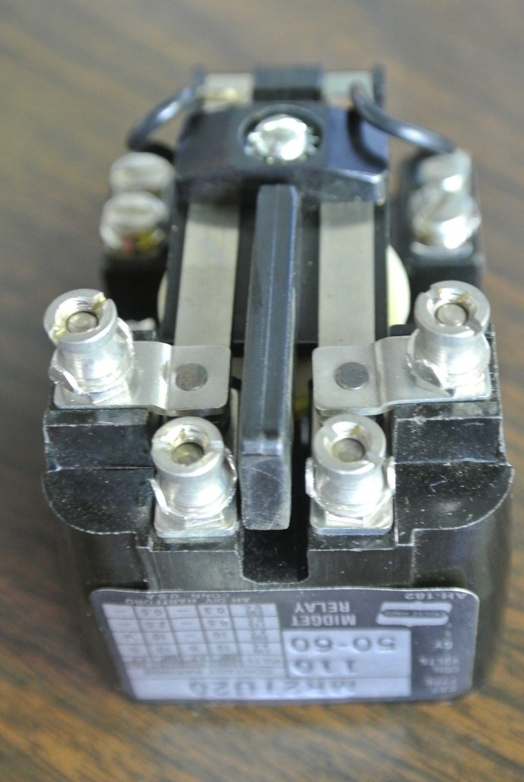 ARROW HART / COOPER MR2TU20 MR RELAY, 2 POLE, OPEN & CLOSED / 110V- NEW SURPLUS