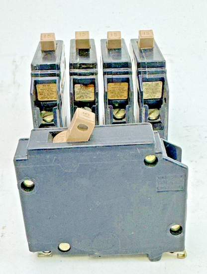 CUTLER-HAMMER **LOT OF 5** - CH115 - CIRCUIT BREAKERS - 1 POLE, 15 A, 240 VAC