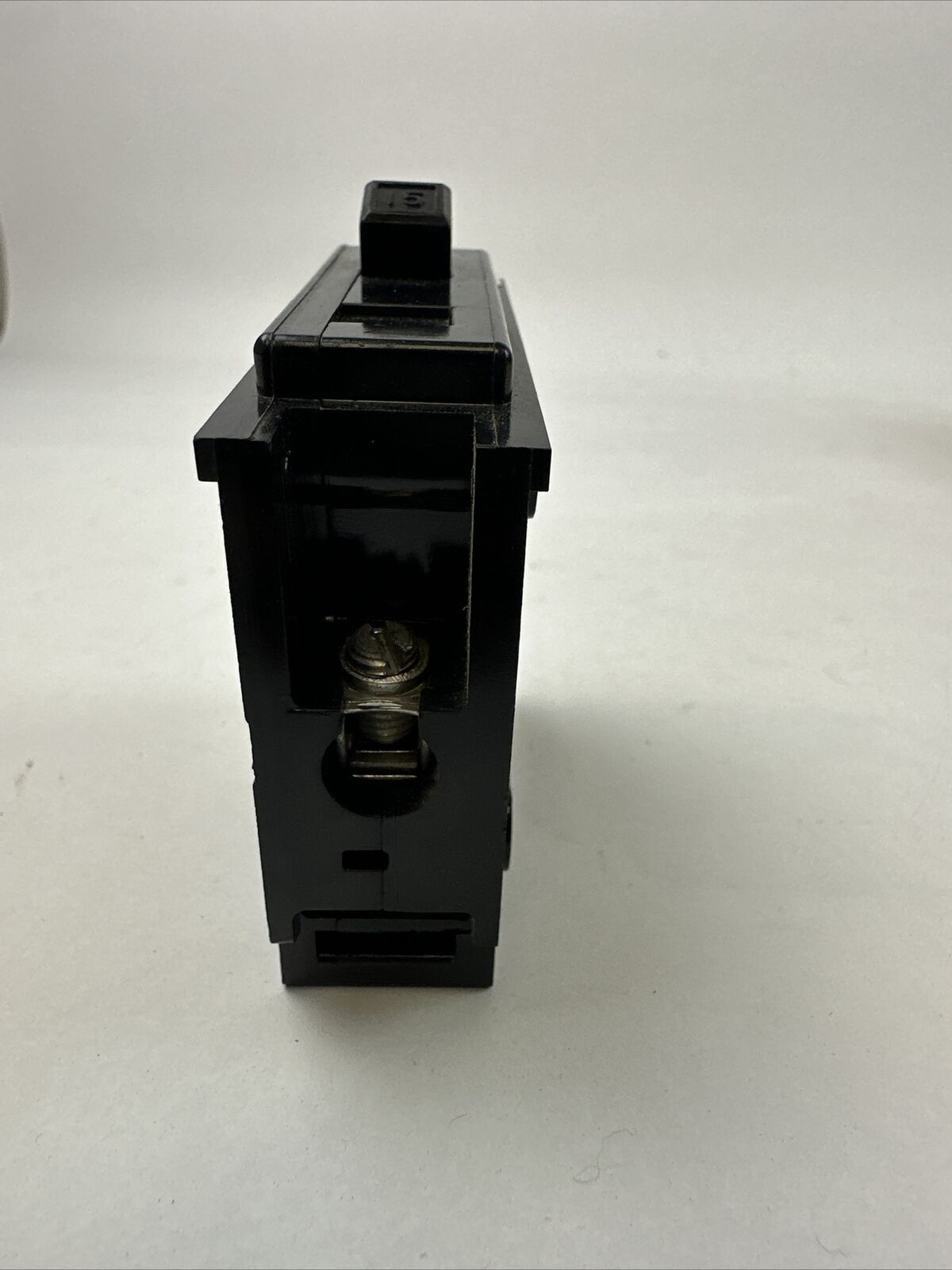 CHALLENGER CBB1015 CIRCUIT BREAKER 15AMP 1POLE 120/240VAC (LOT OF 10)