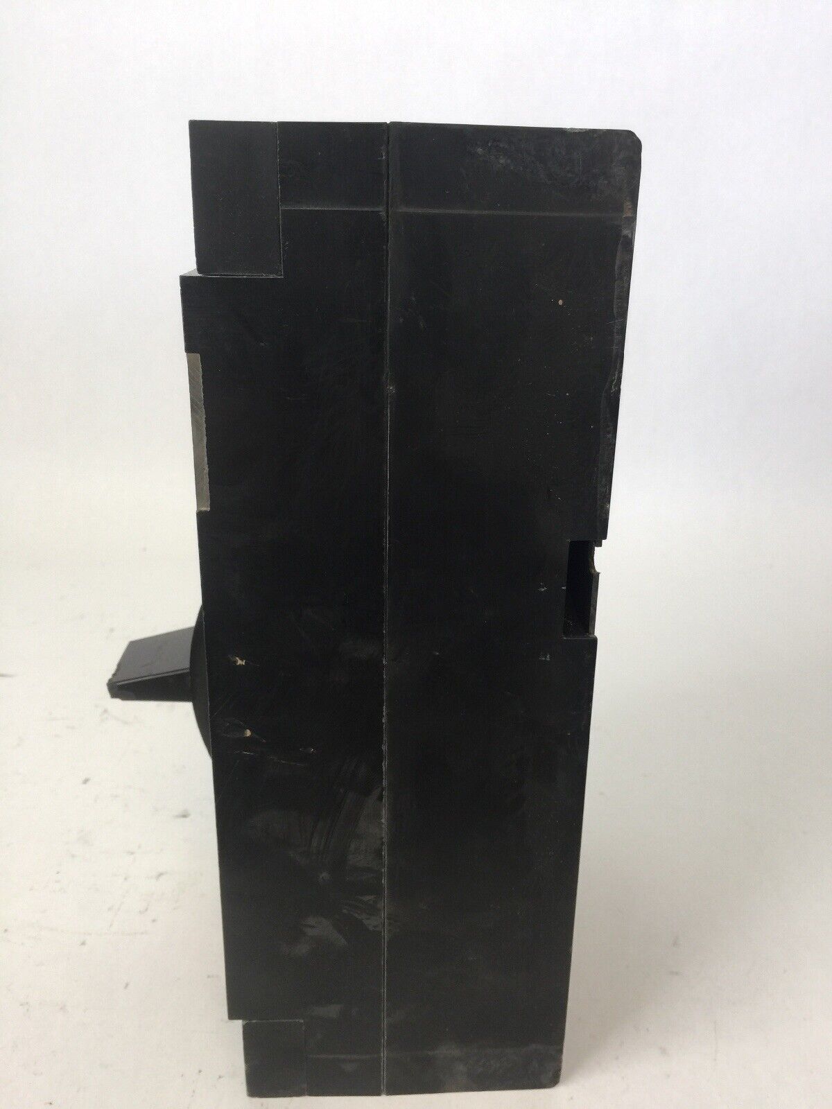 SQUARE D LHF36000MV MOLDED CASE SWITCH 400AMP 600VAC 250VDC 3 POLE