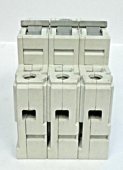 ALLEN-BRADLEY - 1492-CB3-H100 SER. C - MOTOR CONT. - 3 P, 10 A, 277 V, 5HP, 3PH