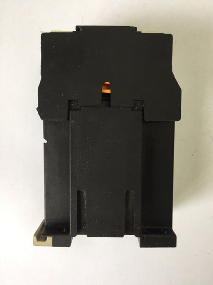 TELEMECANIQUE CA3DN31 CONTACTOR 600VAC  COIL 24V