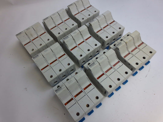 FERRAZ SHAWMUT US3J3I ULTRASAFE FUSE HOLDER 600V, 30A - LOT of 9