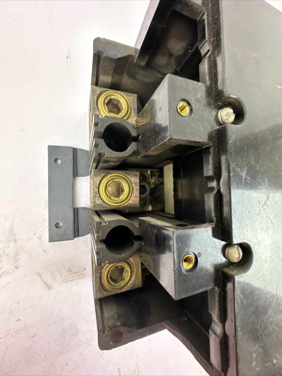 GE TKM436F000 CIRCUIT BREAKER 400AMP 600VAC 3POLE