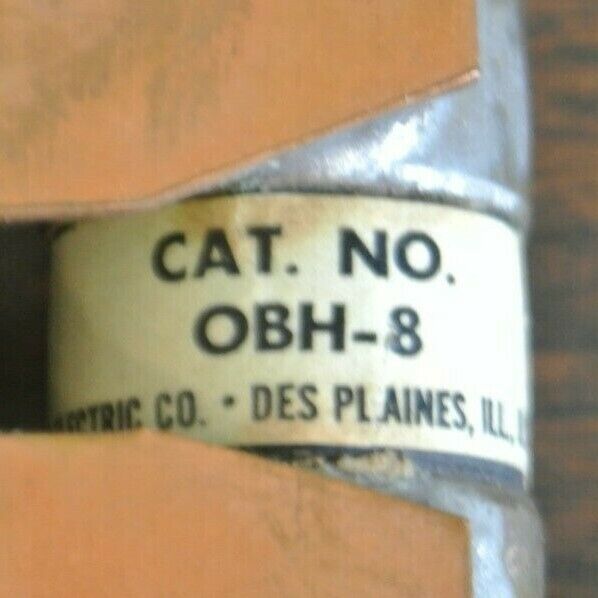 ECONOMY / FPE OBH-8 BOLT-ON FUSE / 8A / 32VDC / NEW SURPLUS