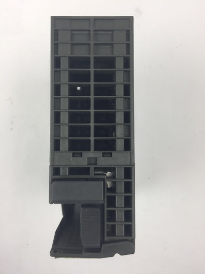 SIEMENS 6ES7 322-1BH01-0AA0 OUTPUT MODULE