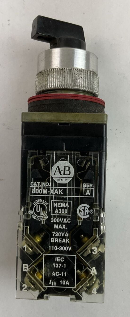 ALLEN BRADLEY 800MR-HX2B SER A SELECTOR SWITCH 300VAC 800M-XAK SER A