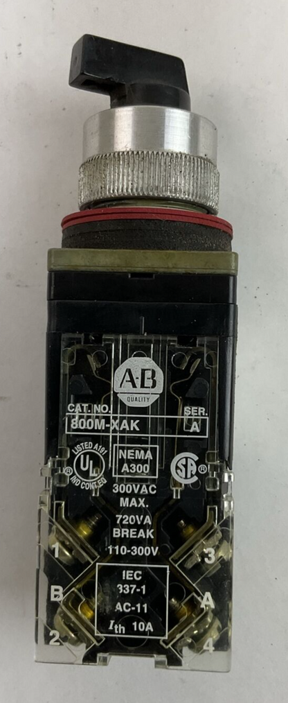 ALLEN BRADLEY 800MR-HX2B SER A SELECTOR SWITCH 300VAC 800M-XAK SER A