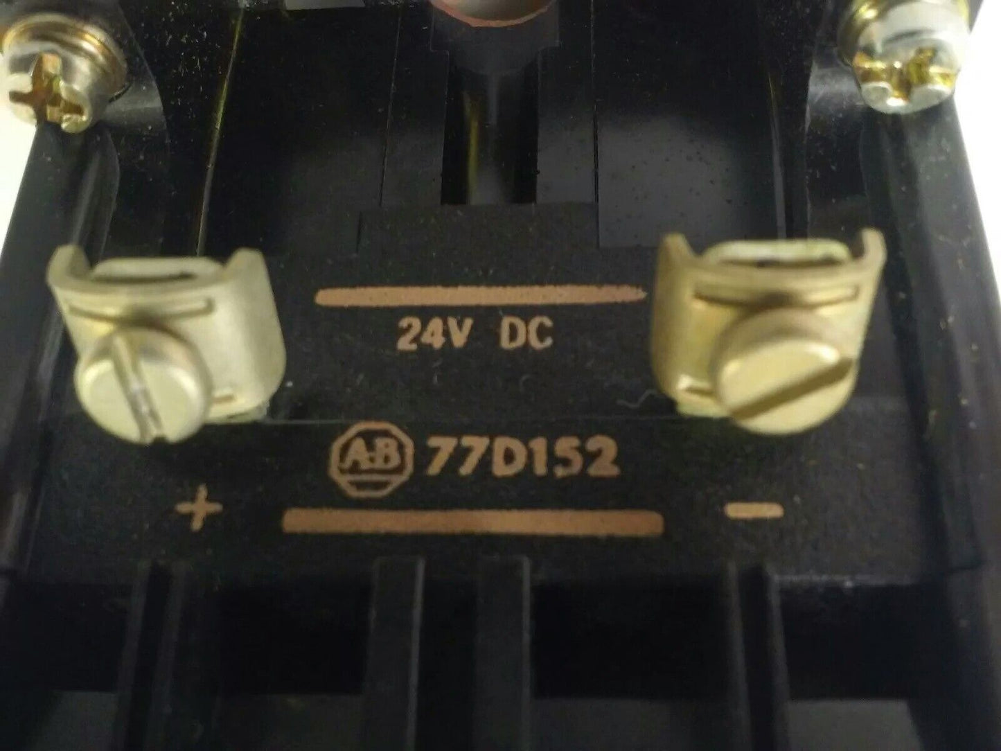 ALLEN BRADLEY, 700DC-R110Z24 SER.B, 2P, 1N.O.-1N.C., 24V DC COIL, MISSING PARTS