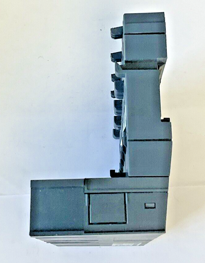 TELEMECANIQUE / SQUARE D LAD324 POWER SPLITTER BOX 600VAC 50A