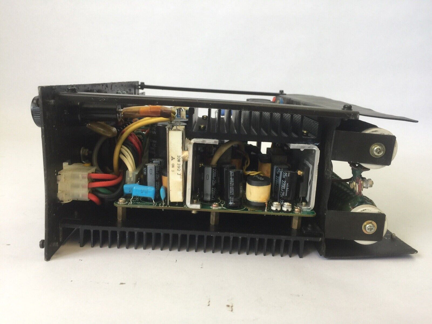 ALLEN BRADLEY 1389-PAT10 POWER SUPPLY SER A OUTPUT 310VDC 33A 10KW  INPUT 230VAC
