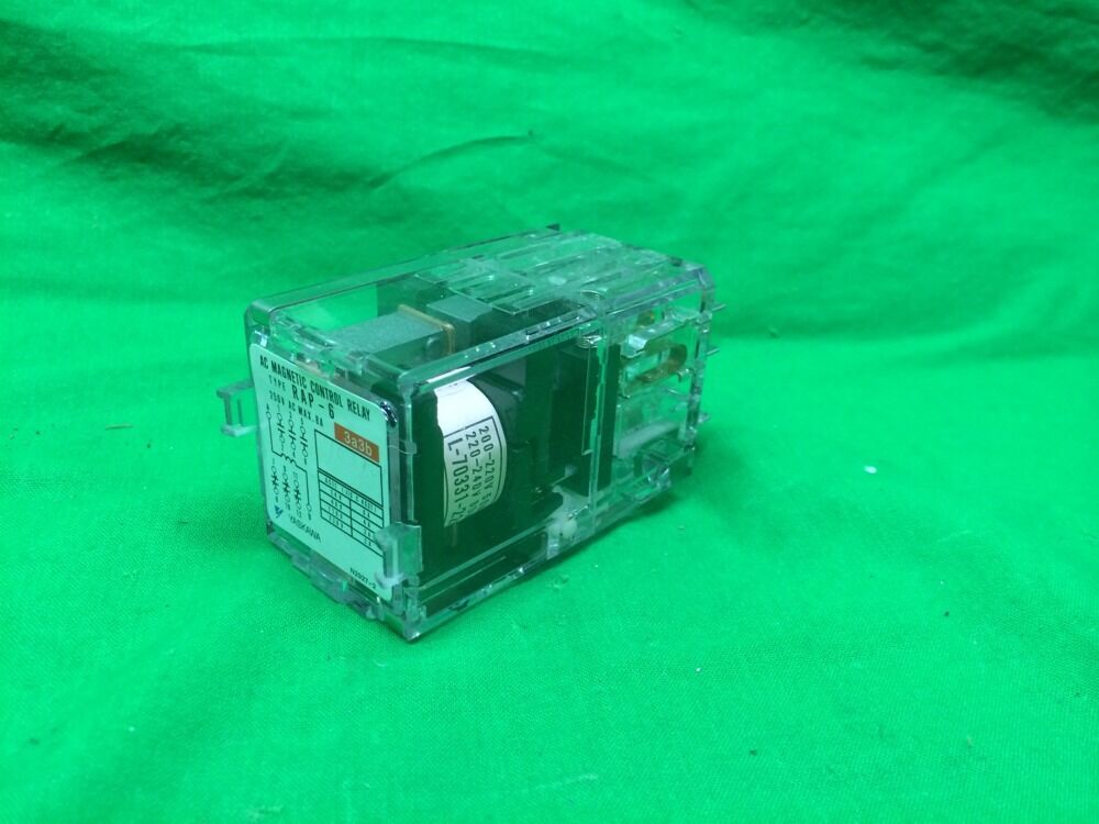 YASKAWA RAP-6 AC MAGNETIC CONTROL RELAY 3a3b 250V AC MAX. 8A, USED