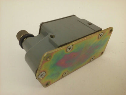 SQUARE D CLASS 9007 TYPE FTUD1 SERIES A 9007-FTUD1 LIMIT SWITCH 600V 15A