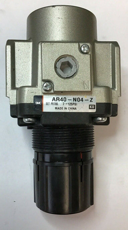 SMC AR40-N04-Z PNEUMATIC REGULATOR 7 VAC 125 PSI