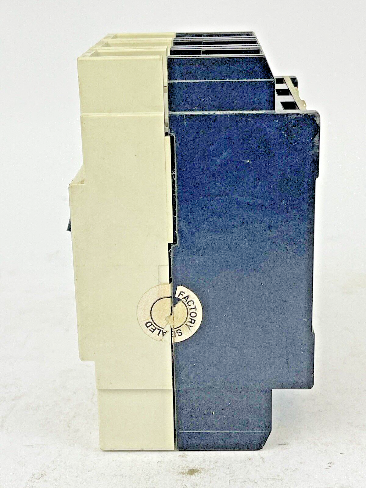 CUTLER-HAMMER - GD3035 - INDUSTRIAL CIRCUIT BREAKER - 3 POLE, 35 AMP, 480 V