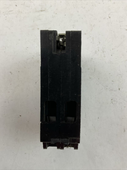 CROUSE-HINDS MM2020 TWIN 2POLE CIRCUIT BREAKER 20/20AMP 120/240VAC