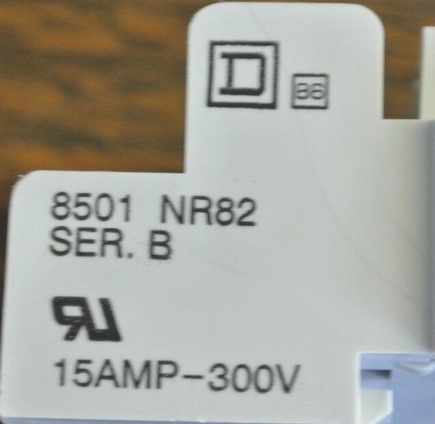SQUARE D 8501 NR82 RELAY SOCKET / BASE Ser. B - 10A, 300V NEW SURPLUS 8501NR82