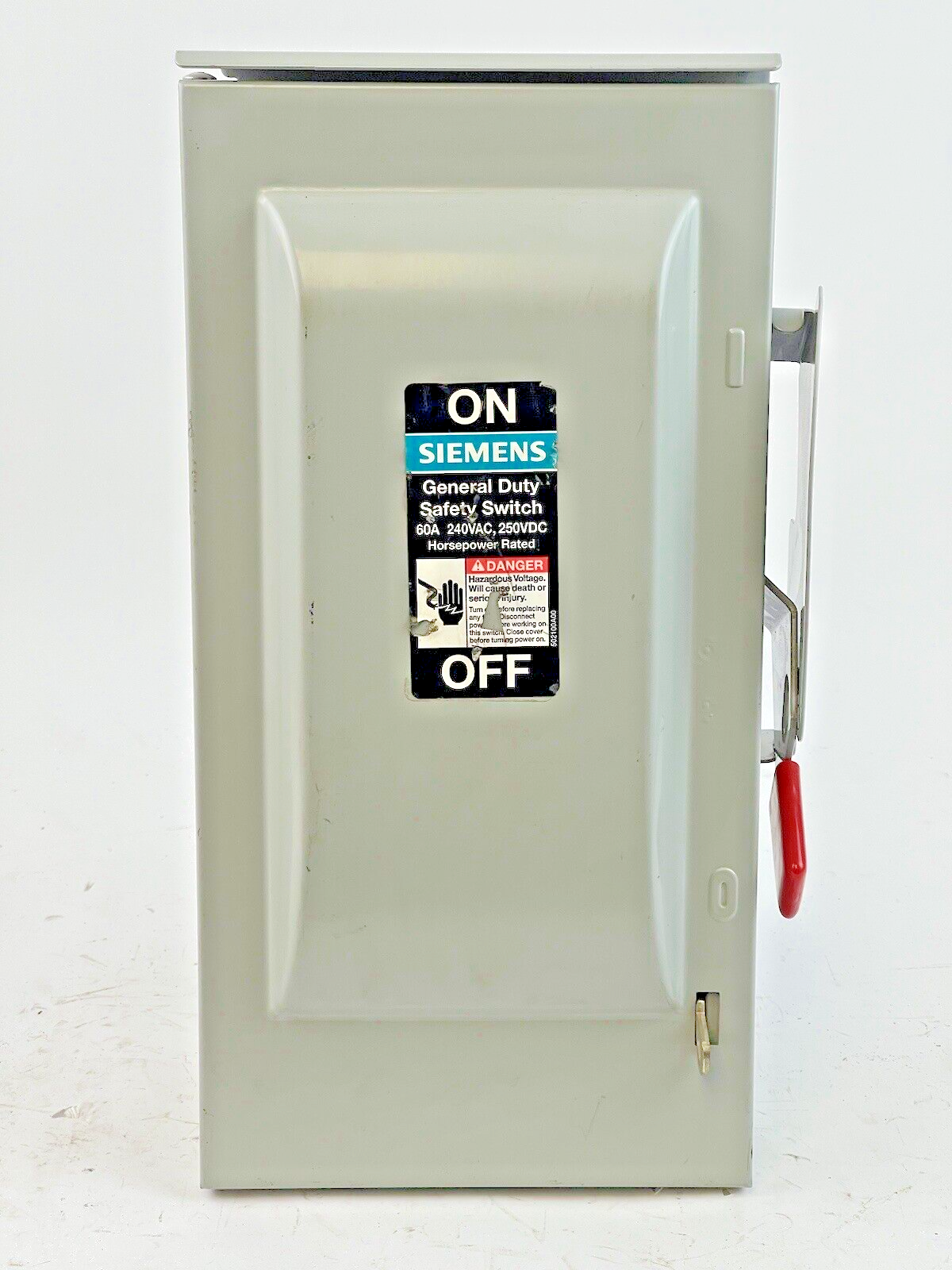 SIEMENS - GF322NR -  RAINPROOF SAFETY SWITCH - 3 POLE, 60A, 240 VAC, TYPE 3R