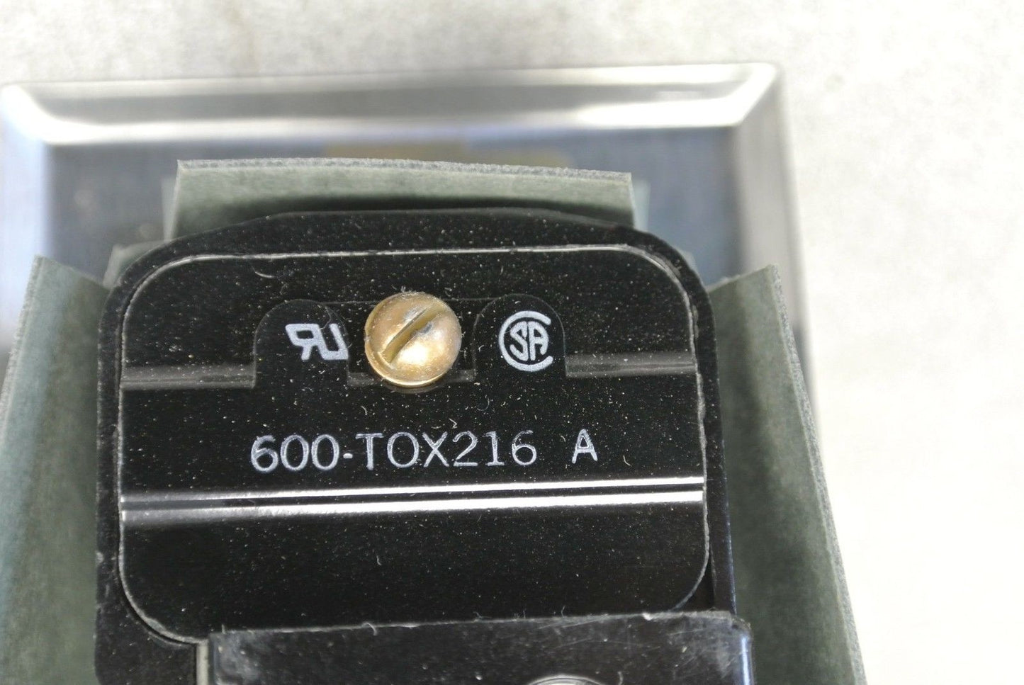 ALLEN-BRADLEY 600-TQX216 / MANUAL MOTOR STARTING SWITCH, TOGGLE / NEW SURPLUS