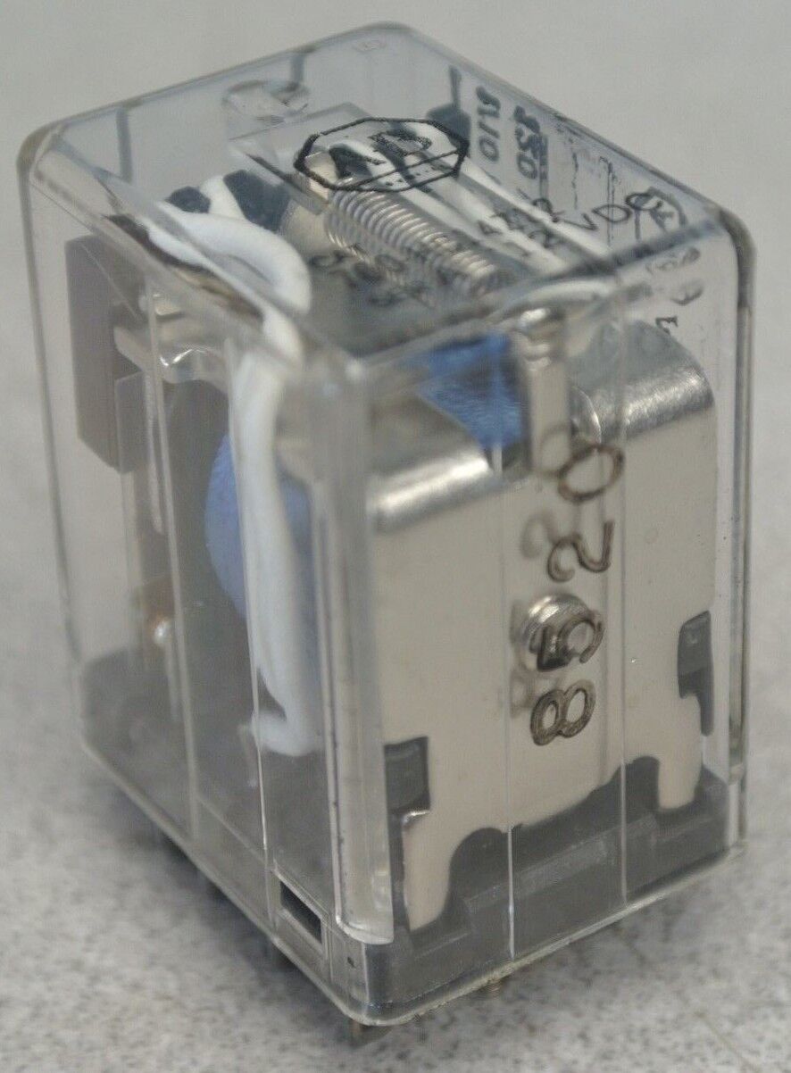 ALLEN-BRADLEY 700-HC14Z12 Ser. A / TYPE H CONTROL RELAY / NEW SURPLUS