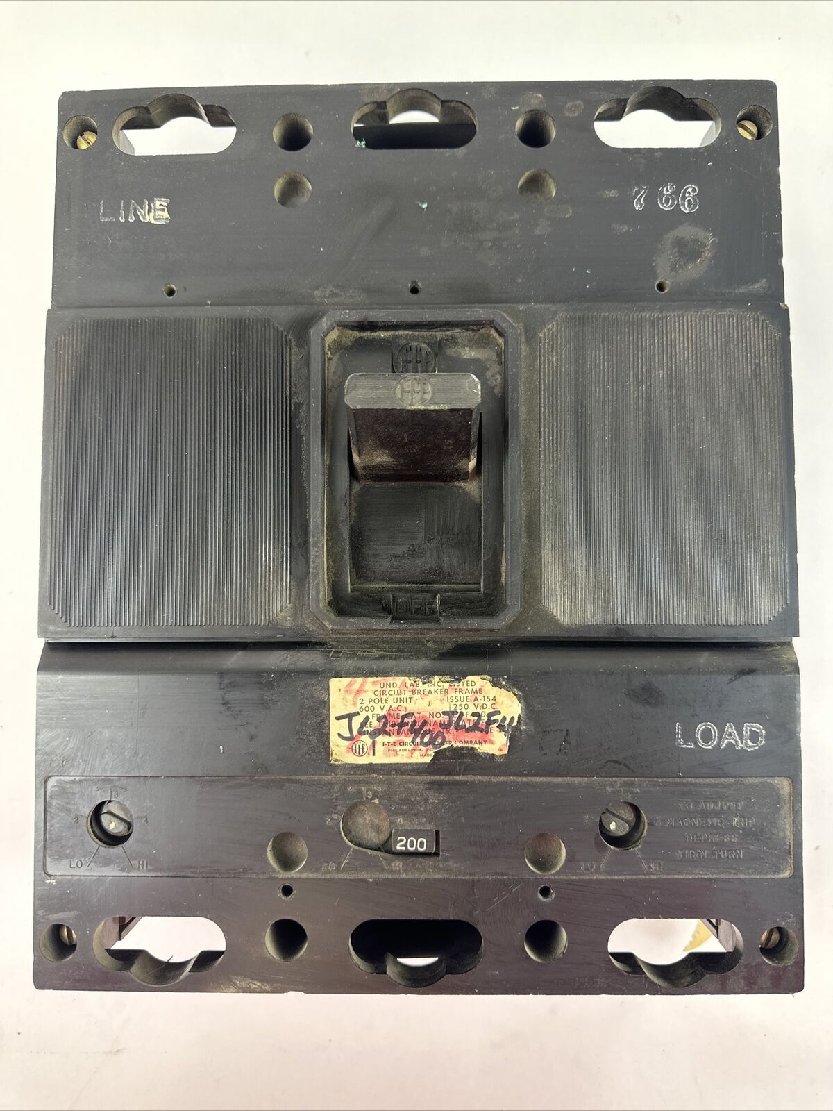 ITE JL2-F400 CIRCUIT BREAKER FRAME 600VAC 250VDC 200A TRIP UNIT