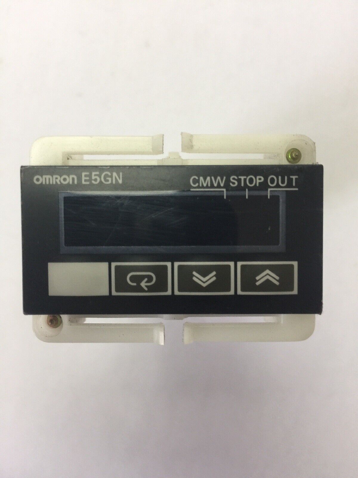 OMRON E5GN-Q1P TEMPERATURE CONTROLLER 111-240VAC OUTPUT 21mA 12VDC