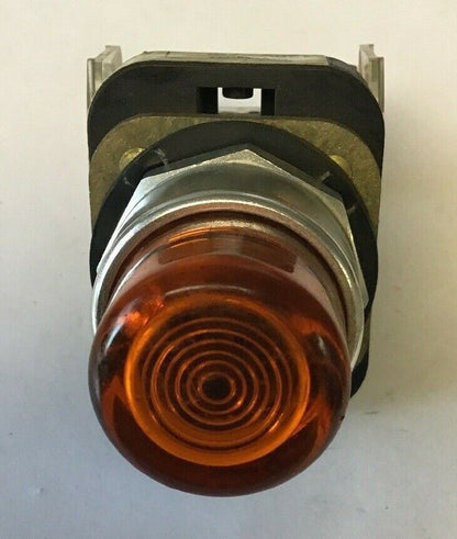ALLEN BRADLEY 800T-QB10 SER.T AMBER PUSH BUTTON 120V
