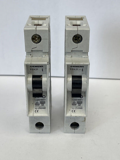 SIEMENS *LOT OF 2*- 5SX21 - CIRCUIT BREAKERS - D1,6 15 Amp 1 Pole - 230/400V